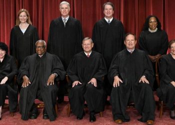 Federal judges anonymously criticize Supreme Court for overturning decisions with emergency rulings