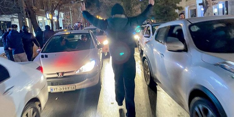 Iran regime said to unleash Hezbollah and Iraqi militias as uprising spreads