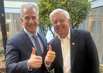 Lindsey Graham meets with Mossad director during trip to Israel