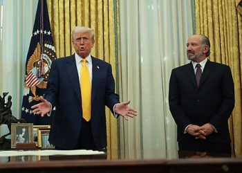 Trump’s Pentagon Takes Equity Stake in Defense Contractor