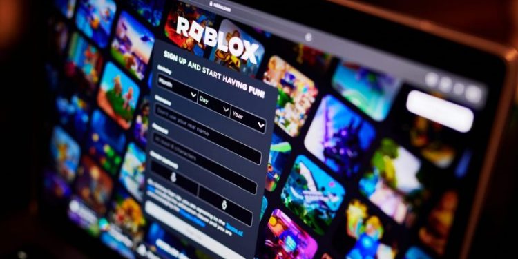 L.A. County sues Roblox, alleges platform makes it easy for adults to target children