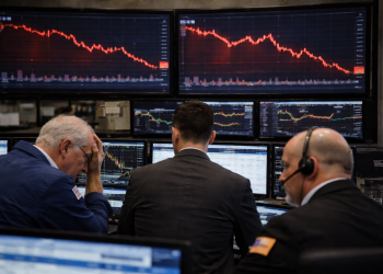 US stocks open lower as Nasdaq falls 0.6% and tech selloff deepens