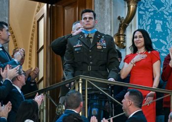 Trump awards back-to-back Medals of Honor during State of the Union address