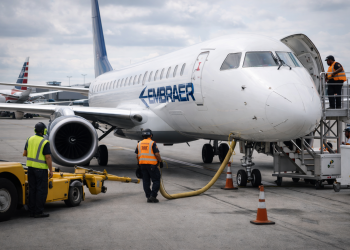 Embraer posts record $7.58B revenue in 2025 on strong jet demand
