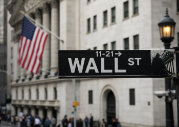 Mike Wilson explains why US stocks may tumble in early April