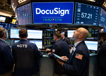 DocuSign stock price at risk of a steep crash after earnings on March 17