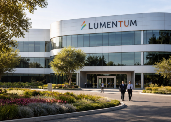 Lumentum stock: Wyckoff Theory points to a steep crash soon