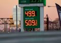 Average U.S. gas price hits $4 for the first time since 2022