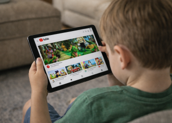 Google faces pressure as experts urge banning AI videos for young users