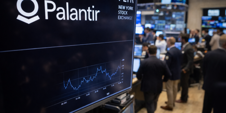 Palantir stock rebounds as Cathie Wood buys, Trump backs AI firm