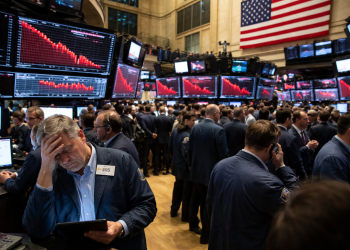Fundstrat strategist says US stocks may have bottomed
