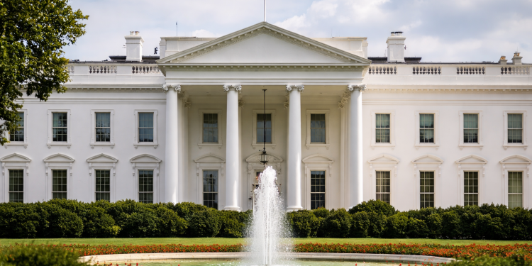 TLT and VGLT ETFs shed billions as US public debt nears $39 trillion