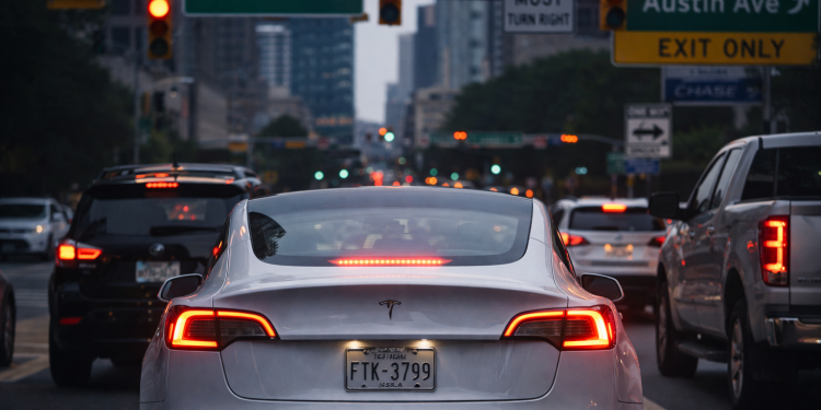 Tesla stock is surging 2.5% ahead Q1 sales data: what to expect