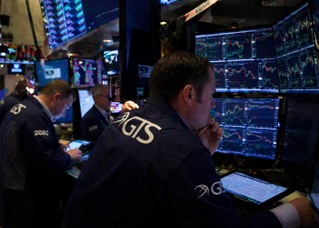 MSTR stock leads crypto-linked rally as Bitcoin surges