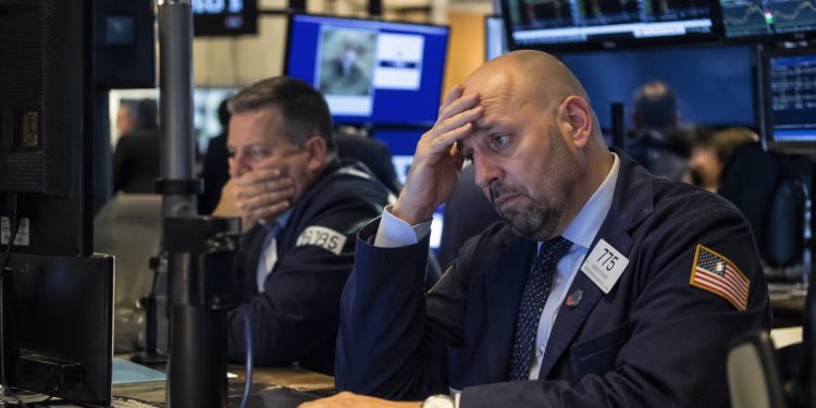 FTSE 100 slips as oil jumps, Iran talks hopes fade