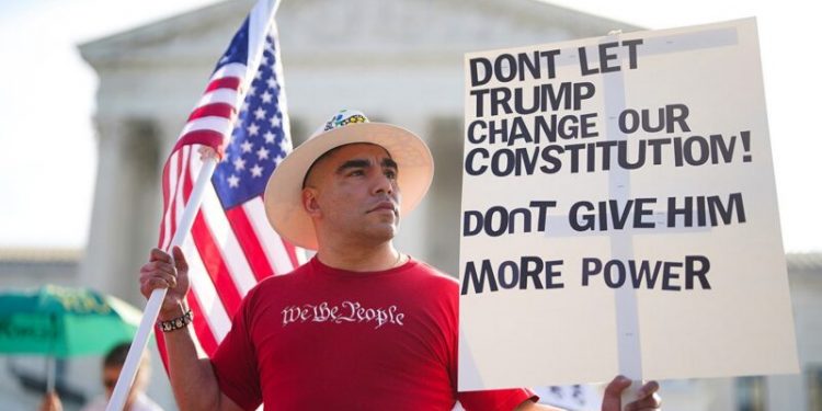 Trump, Bondi watch historic SCOTUS arguments as justices duel over birthright citizenship