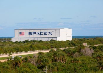 Beyond Elon Musk: these stocks could be real winners of SpaceX IPO